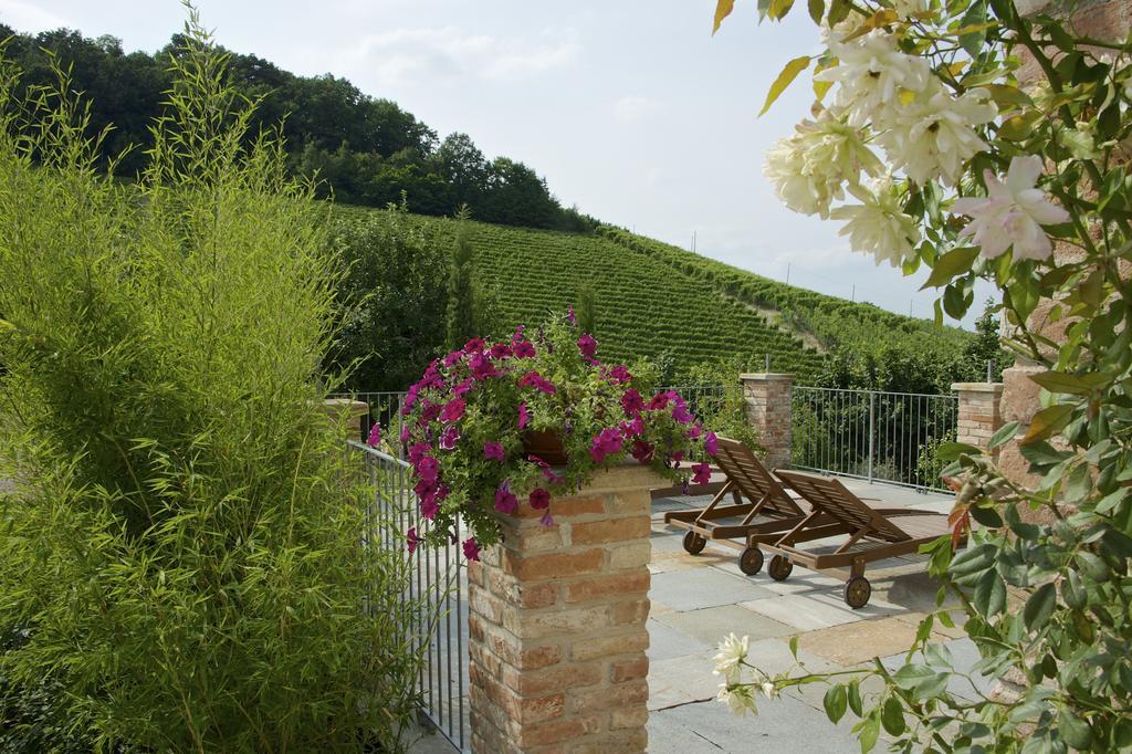 Agriturismo Tre Stelle Barbaresco Εξωτερικό φωτογραφία